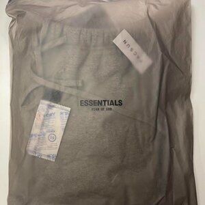 Fear of God Men Essential Men Dark Oatmeal Pants NWT all sizes available